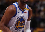 米乐m6app-勇士小前锋砍下三双,助球队赢球了吗