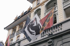 米乐m6官网-巴黎卢塞恩大胜，球队连胜走势喜人