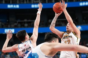 米乐m6下载-福建男篮挑战辽宁男篮，赛前气氛紧张(然而,本赛季的福建男篮却徘徊下游,状态低迷)