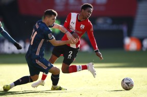 米乐m6-阿森纳主场逼平南安普顿，守住积分保持排名的简单介绍